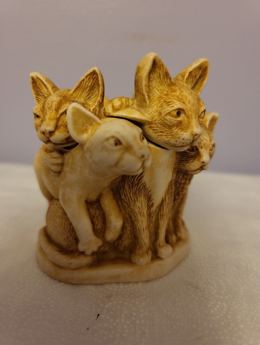 Harmony Kingdom 2.25 Inch 4 Cats Trinlet Holder Figurine - Picture 7 of 11